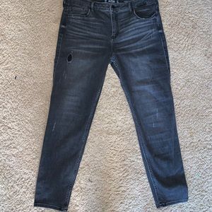 Hollister cropped ankle jeans